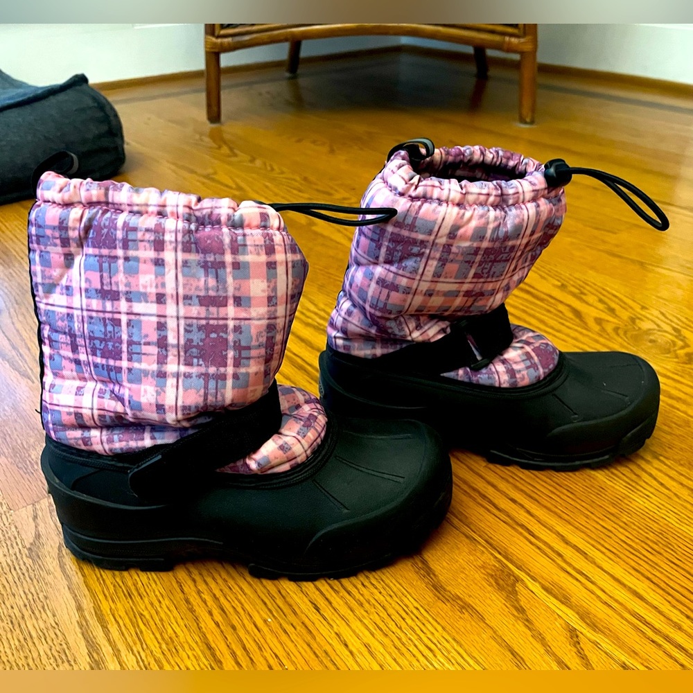 Girls snow boots